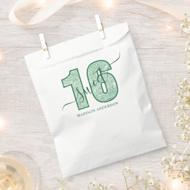 Green Glitzer Script Sweet 16 Geburtstag Geschenktütchen (Ausgeschnitten)