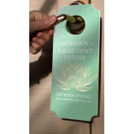 Green Gold Lotus Yoga Studio Meditation Instructor Türanhänger