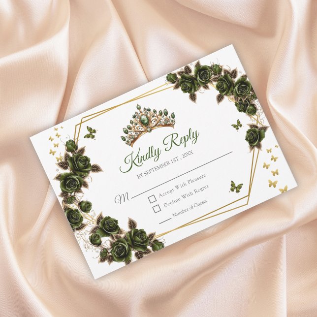 Green Golden Roses Tiara Butterflies Quinceañera RSVP Karte (Von Creator hochgeladen)