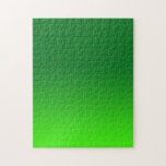 Green Gradient Ombre Vivid Modern Simple Puzzle<br><div class="desc">Lassen Sie Ihren Stil mit diesem einfachen und eleganten grünen Farbverlauf-Design für einen klassischen und fabelhaften Look, der jedem zeigt, dass Sie ein Grüner-Liebhaber sind.</div>