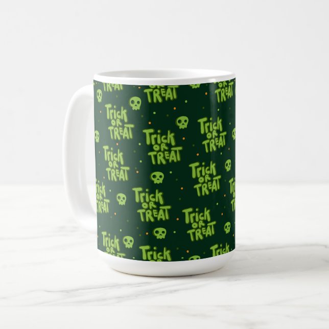 GREEN HALLOWEWEEN TRICK ODER BEHANDLUNG & SKULLS KAFFEETASSE (Vorderseite Links)