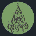Green Holiday Weihnachtsbaum MERRY CHRISTMAS Runder Aufkleber<br><div class="desc">Aufkleber</div>