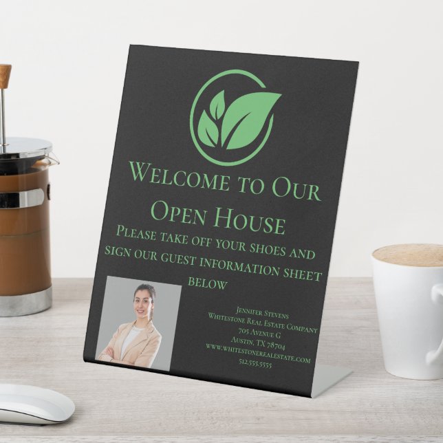 Green leaf Real estate white Marble custom Busines Sockelschild (In SItu)