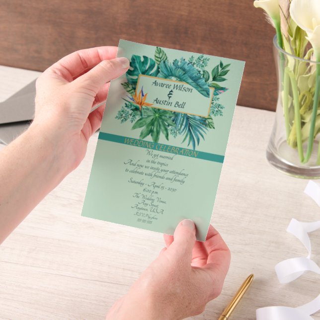 Green Leaf Tropical After Wedding Invitation (Handgehalten)