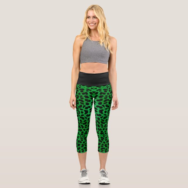 Green Leopard Print Capri Leggings (Vorderseite)