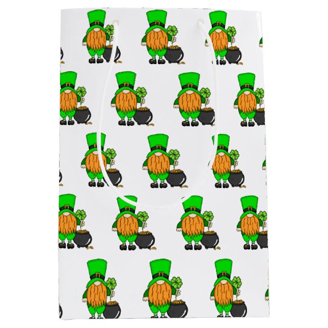 Green Leprechaun Gnome mit Kleeblatt Mittlere Geschenktüte (Vorderseite)