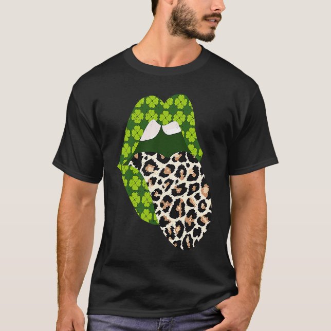 Green Lips Leopard Print Tongue Out St Patricks Da T-Shirt (Vorderseite)