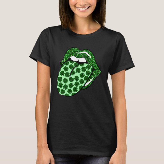 Green Lips Mouth Shamrock Tongue Out Saint Patrick T-Shirt (Vorderseite)