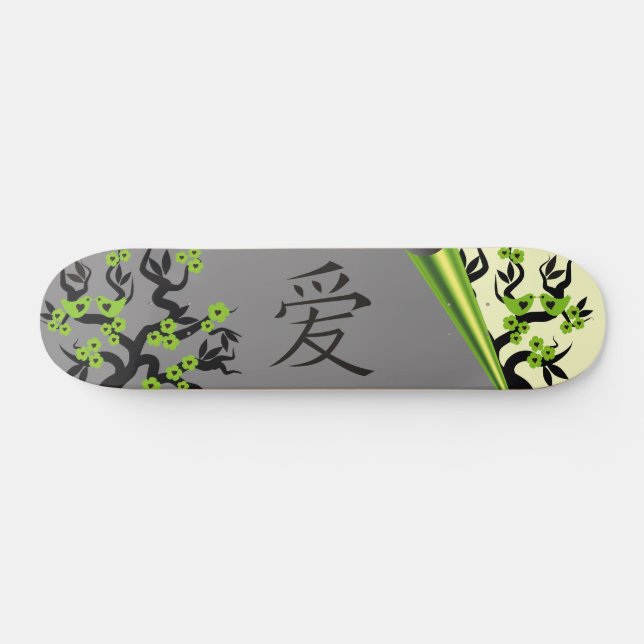 Green Love Birds Sakura Tree Chinesische Liebe Sym Skateboard (Horizontal)