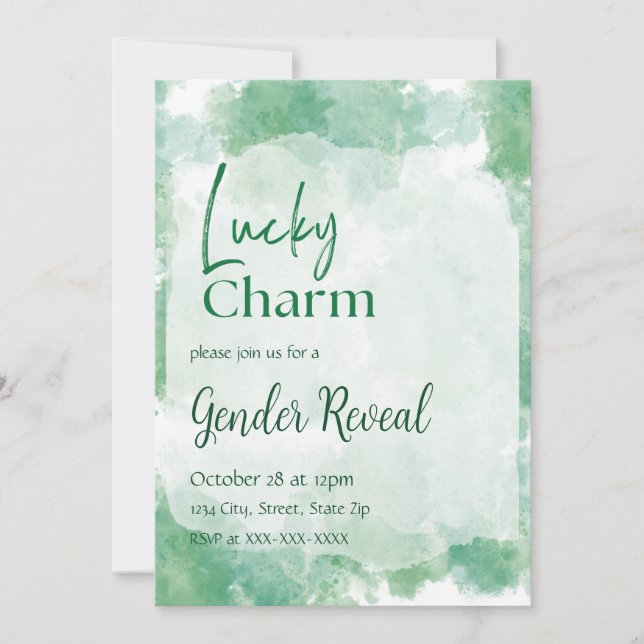 Green Lucky Charm Watercolor Gender Reveal Einladung (Vorderseite)