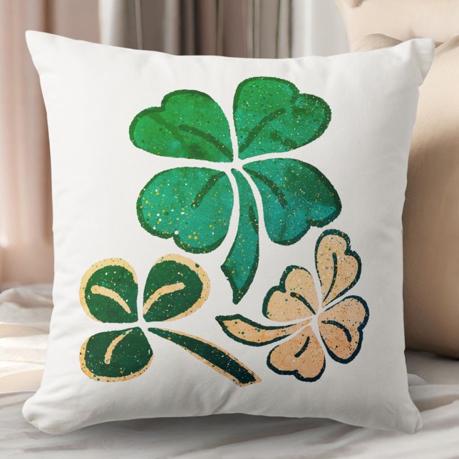 Green Lucky Kleeblatt Clover Happy St Patrick`s Kissen (Von Creator hochgeladen)