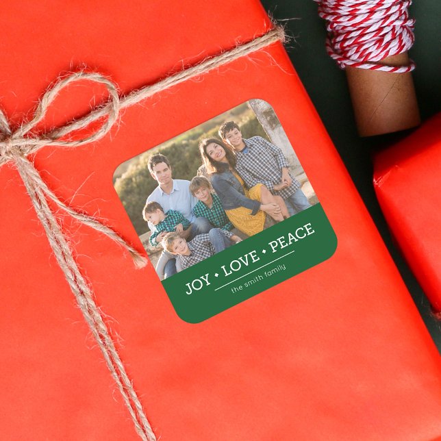 Green Minimalistisch Joy Liebe Peace Holiday Foto Quadratischer Aufkleber (Von Creator hochgeladen)