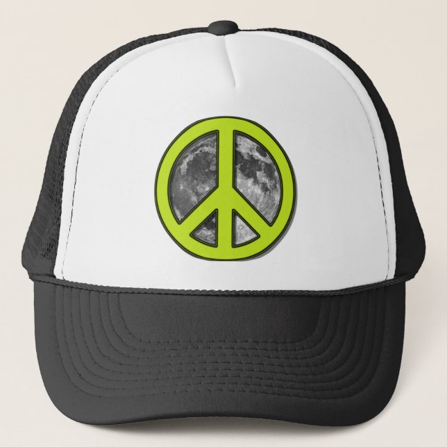 Green Moon Peace Sign Truckerkappe (Vorderseite)