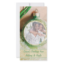 Green Ornament and Snow Foto