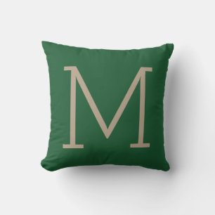 green pillow with your own initial kissen für draußen