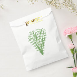 Green plant in the shape of a bouquet. geschenktütchen