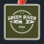 Green River Utah Kayaking Ornament Aus Metall<br><div class="desc">Der mächtige grüne Fluss fließt von seinem Gewässer in Wyomings Windflussbereich hinab nach Utah,  fließt östlich nach Colorado und kehrt dann durch Utah zurück,  während er einen Weg durch eine dramatische und abwechslungsreiche Landschaft aus Bergen,  Schluchten und Wüste für 120 km durchquert.</div>