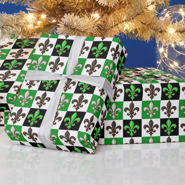 Green Schwarz-weiß Checkered Fleur-de-lis-Design Geschenkpapier (Von Creator hochgeladen)