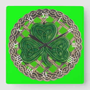 Green Shamrock & Celtic Knots Roman Numeral Clock Quadratische Wanduhr