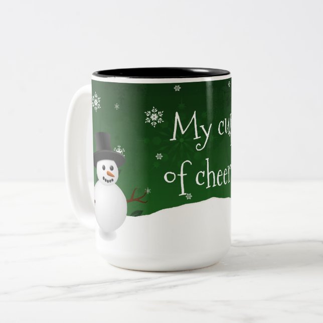Green Snowman Winter Scene Weihnachtsfeier Tasse (Vorderseite Links)