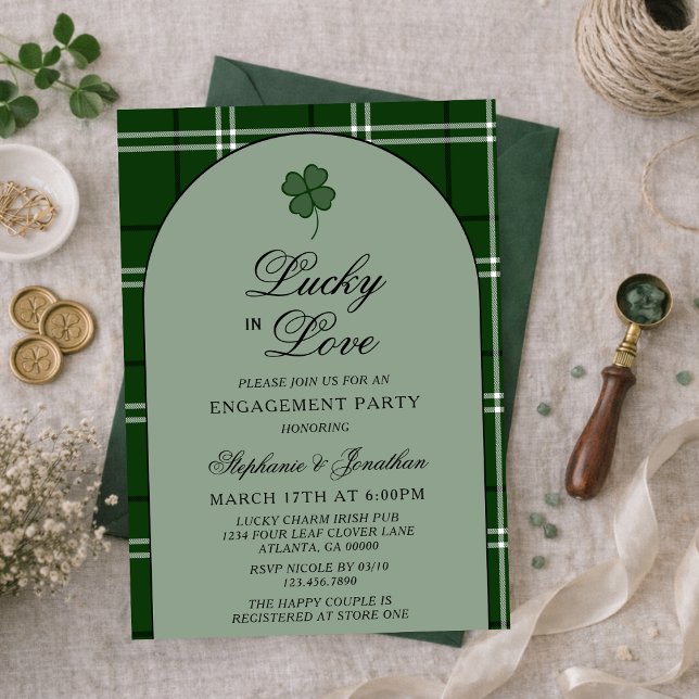 Green Tartan Plaid Lucky in Love Engagement Party Einladung (Von Creator hochgeladen)