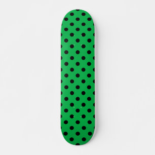 Green und Black Polka Dots Skateboard