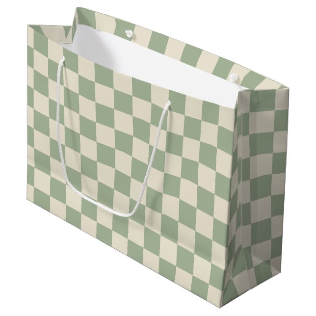 Green und Off White Checkerboard Große Geschenktüte (Vorderseite Schrägansicht)