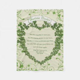 Green Vintag Banner Irish Sessing Clover Heart Fleecedecke