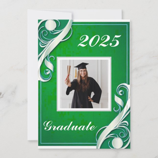Green White Abschluss 2025 Einladung (Vorderseite)