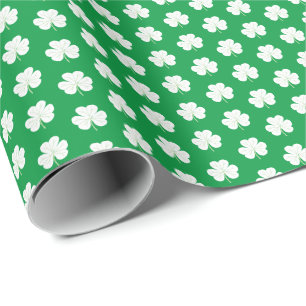 Green White Elegant Irish Kleeblatt Clover Pattern Geschenkpapier