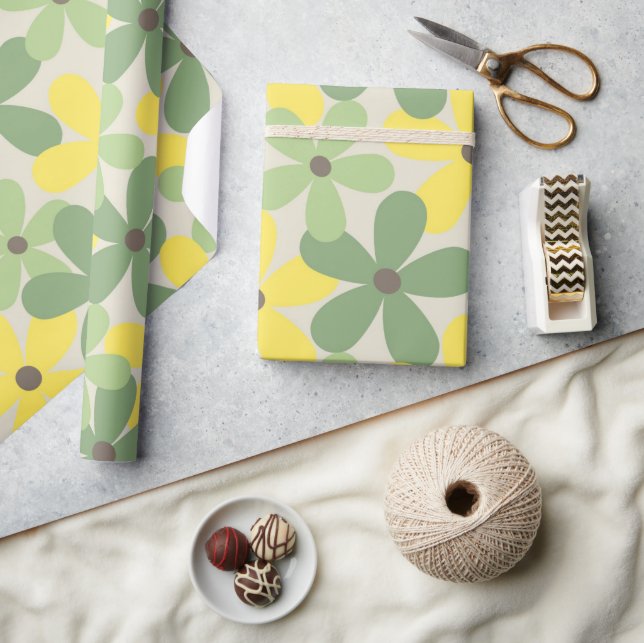 Green Yellow Retro Y2K 70er Blume Muster Geschenkpapier (Kunsthandwerk)