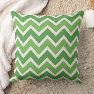 Green Zickzack Pattern St Patricks Day Kissen