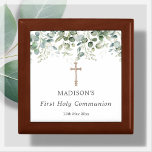 Greenery First Holy Communion Rosary Geschenkboxen<br><div class="desc">Feiern Sie die Erste Heilige Kommunion Ihres Kindes auf sinnvolle Weise mit unserer personalisierten Rosenkiste mit grünem Eukalyptus und einem goldfarbenen Kruzifix auf einem knusprigen weißen Hintergrund. Diese schöne und einzigartige Sake-Box ist der perfekte Ort, um die Rosenkranzen Ihres Kindes zu speichern und ihnen dabei zu helfen, ihren Glauben und...</div>