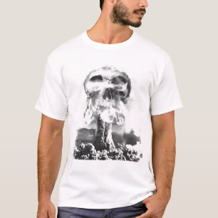 Greifen Sie es oben mit Kernwaffen an! T-Shirt