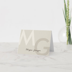 Greige Minimal Clean Moderne große Monogramm Hinwe