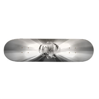 GRELLER SCHÄDEL-SILBER-SURFER SKATEBOARD