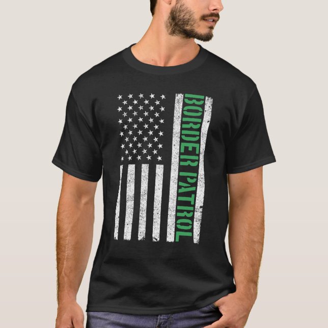 Grenzschutzstreifen Amerikanische Flagge dünne grü T-Shirt (Vorderseite)