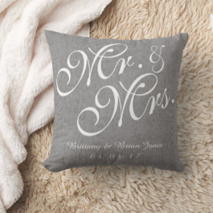 Grey White Linen Mr. and Mrs Wedding Pillow Kissen