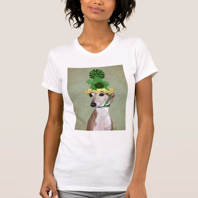 Greyhound in Grüner Nylonhut T-Shirt (Vorderseite)