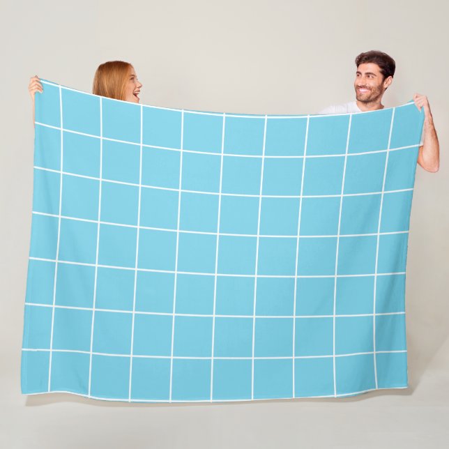 Grid Light Blue und White Fleecedecke (Beispiel)