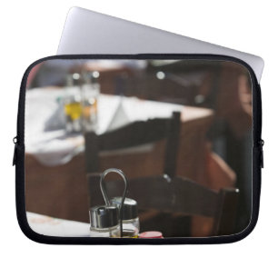 GRIECHENLAND, CRETE, Provinz Rethymno, Rethymno: a Laptopschutzhülle