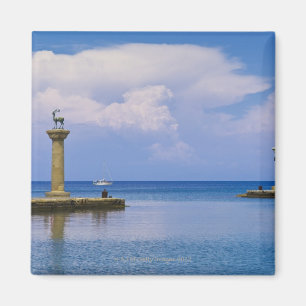 Griechenland, Rhodos, Rotwildstatue in Mandraki Magnet