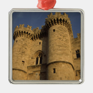 Griechenland, Rhodos Town. Aussicht auf den Palast Silbernes Ornament