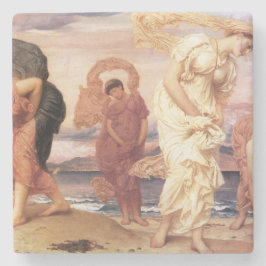 Griechische Mädchen sammeln Kieselsteine an einem  Steinuntersetzer