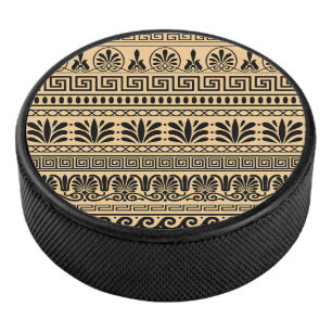Griechischer Fret, Mittelmeer-Muster, braun Eishockey Puck