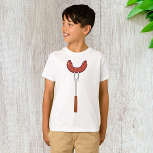 Grillwurst auf BBQ-Gabel T-Shirt