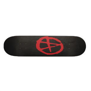 Grobe rote u. schwarze skateboard
