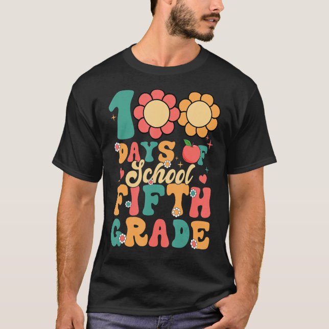 Groovy 100 Days of School 5th Grade Teacher Stud T-Shirt (Vorderseite)