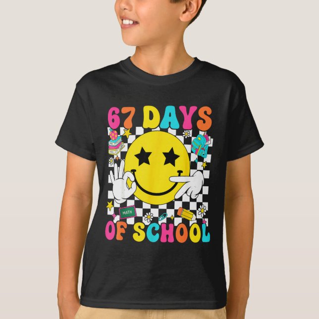 Groovy 67th Day Of School 67 Meme Teacher Boy Girl T-Shirt (Vorderseite)