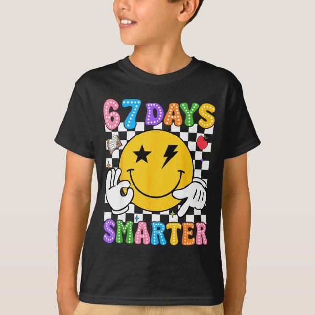 Groovy 67th Day Of School Shirt 67 Days Smarter Te (Vorderseite)